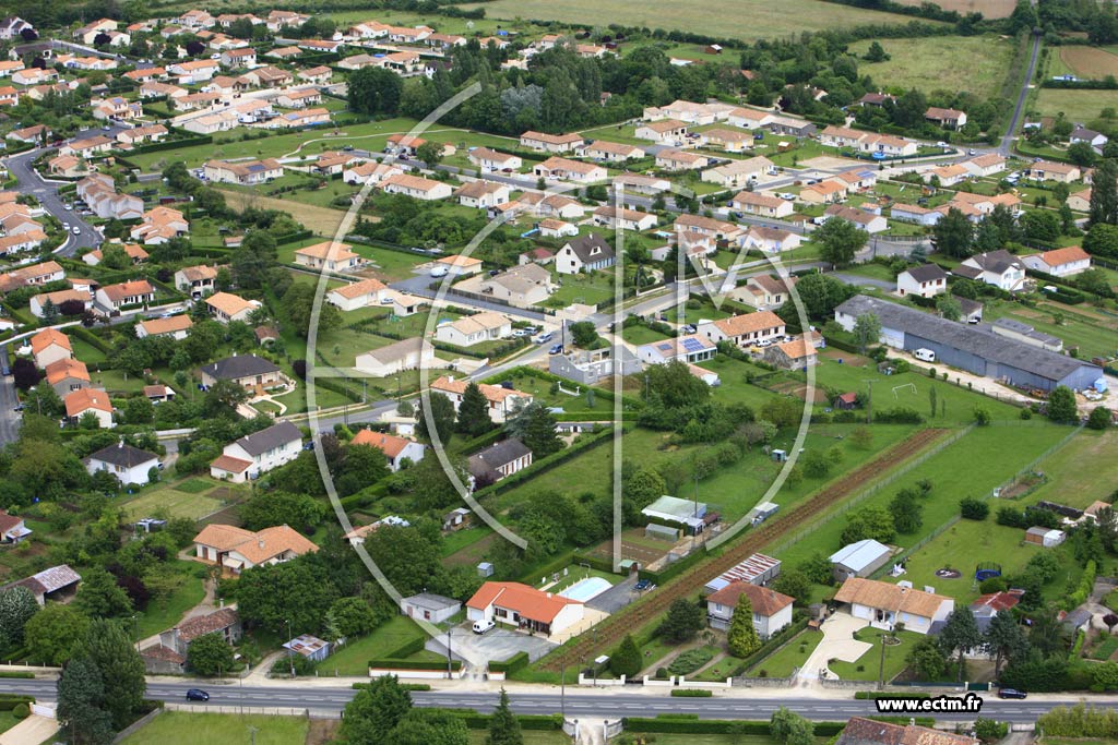 Photo arienne de La Villedieu-du-Clain