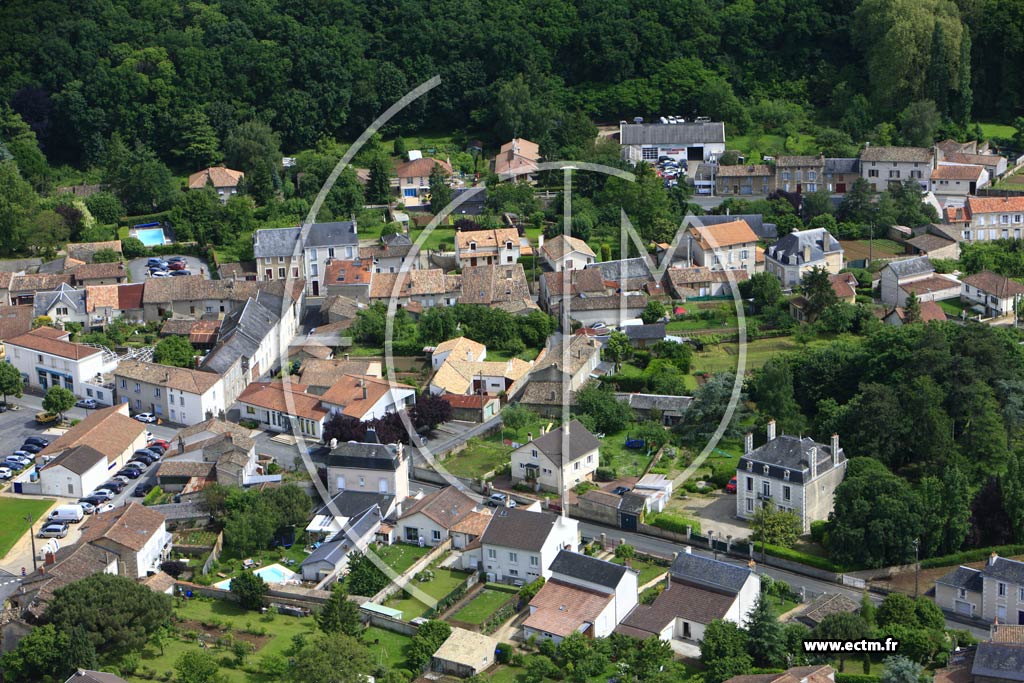 Photo arienne de Lusignan