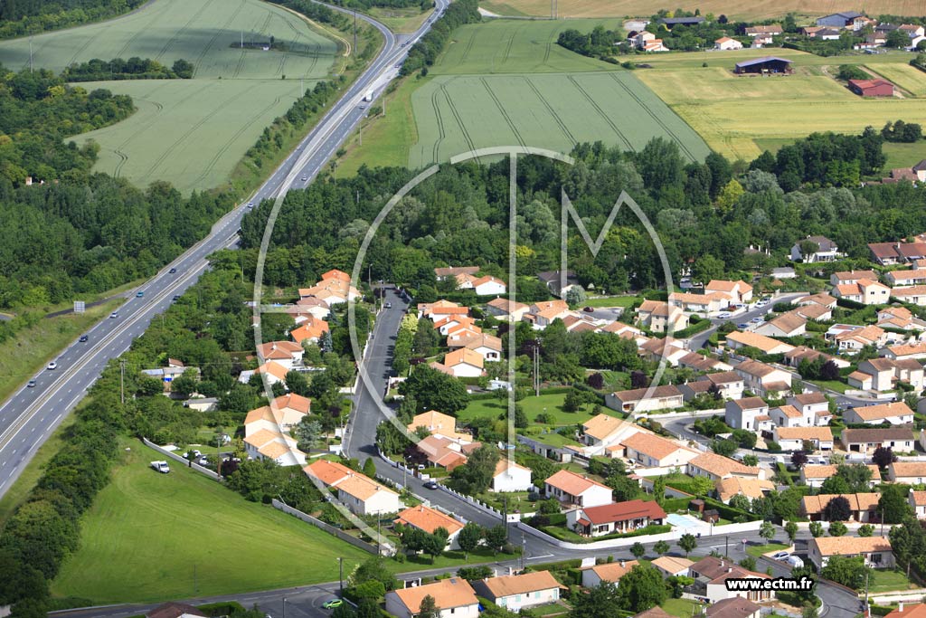 Photo arienne de Mign-Auxances (Auxances)