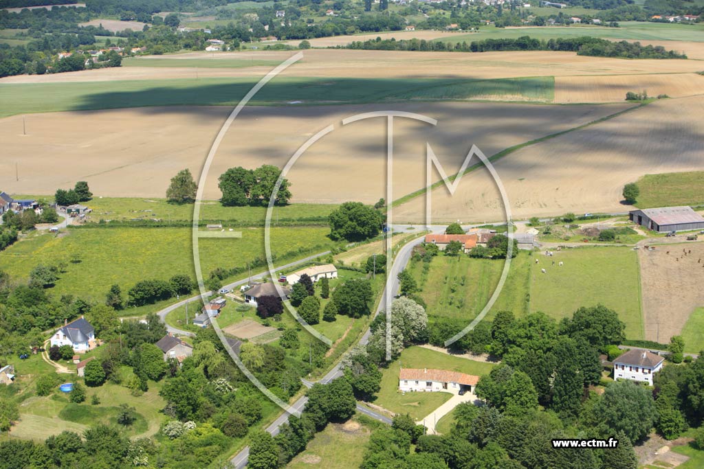 Photo arienne de Monthoiron