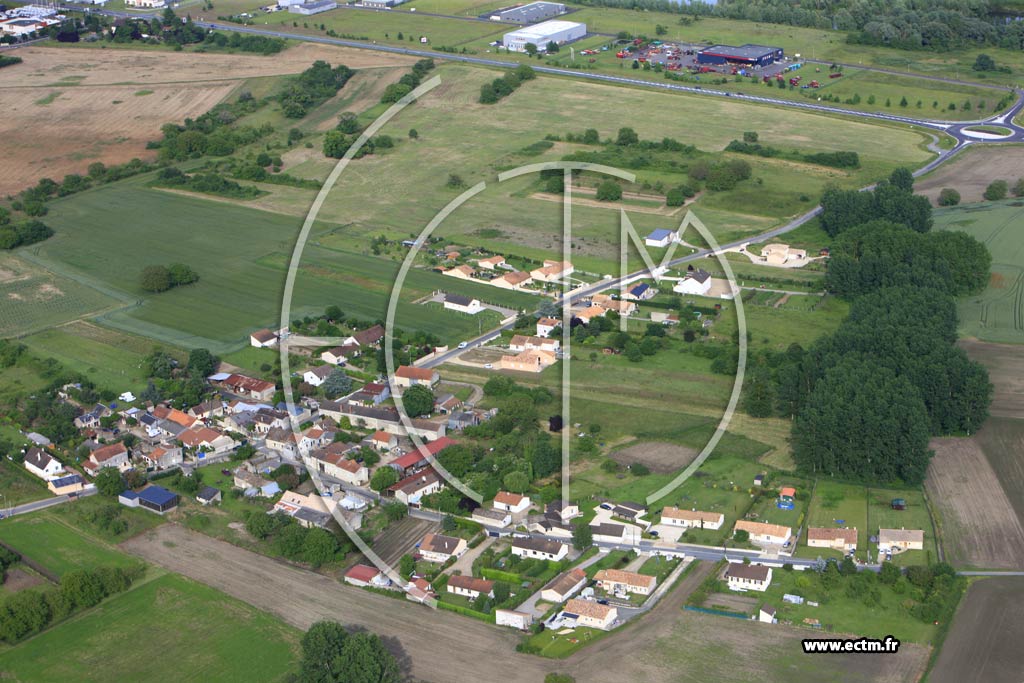 Photo arienne de Naintr (La Plaine)