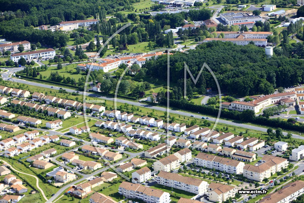 Photo arienne de Poitiers (Beaulieu)