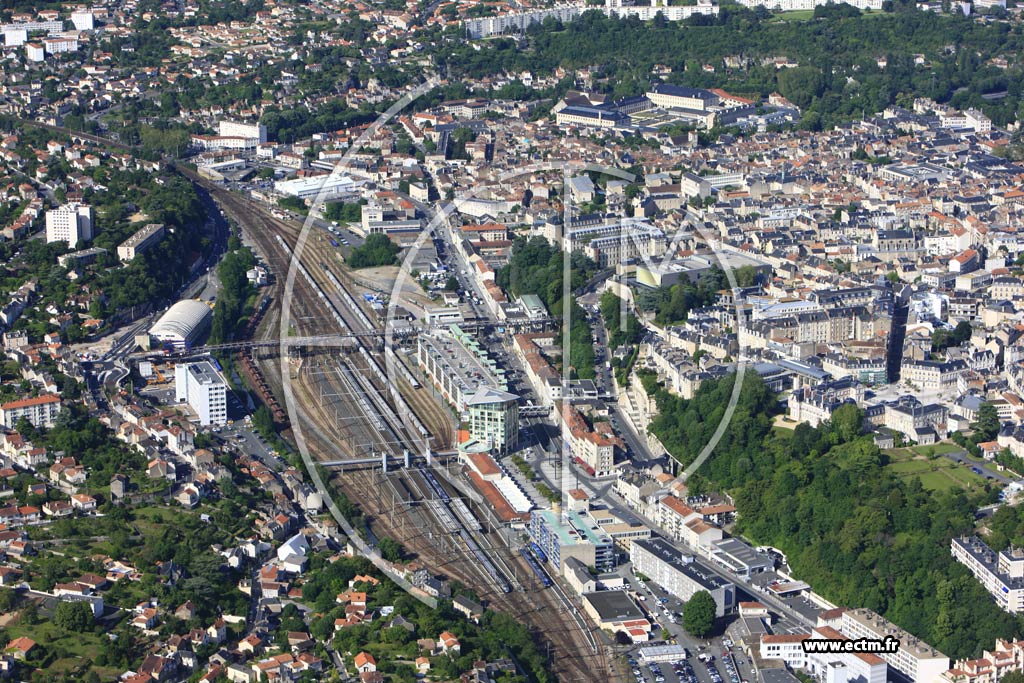 Photo arienne de Poitiers (Centre Ville)
