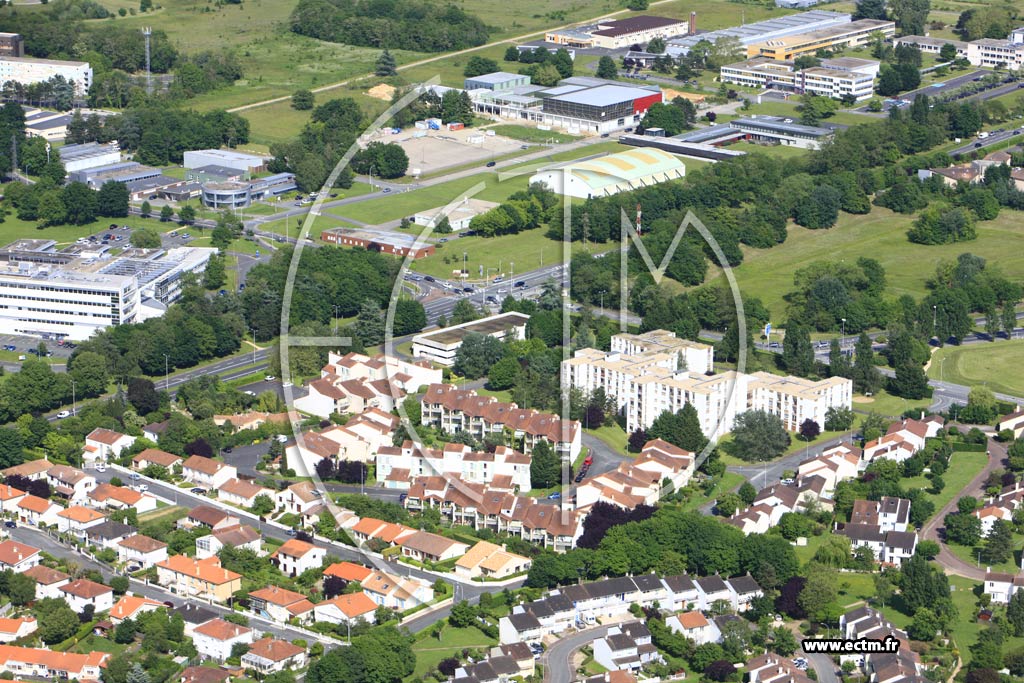 Photo arienne de Poitiers (Gibauderie)