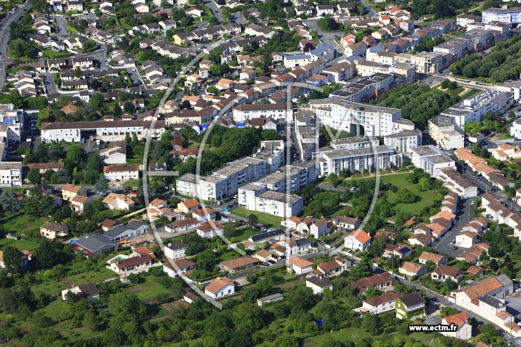 Photo arienne de Poitiers (Saint Eloi)