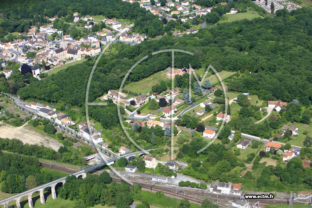 Photo arienne de Saint-Benot (Bourg)