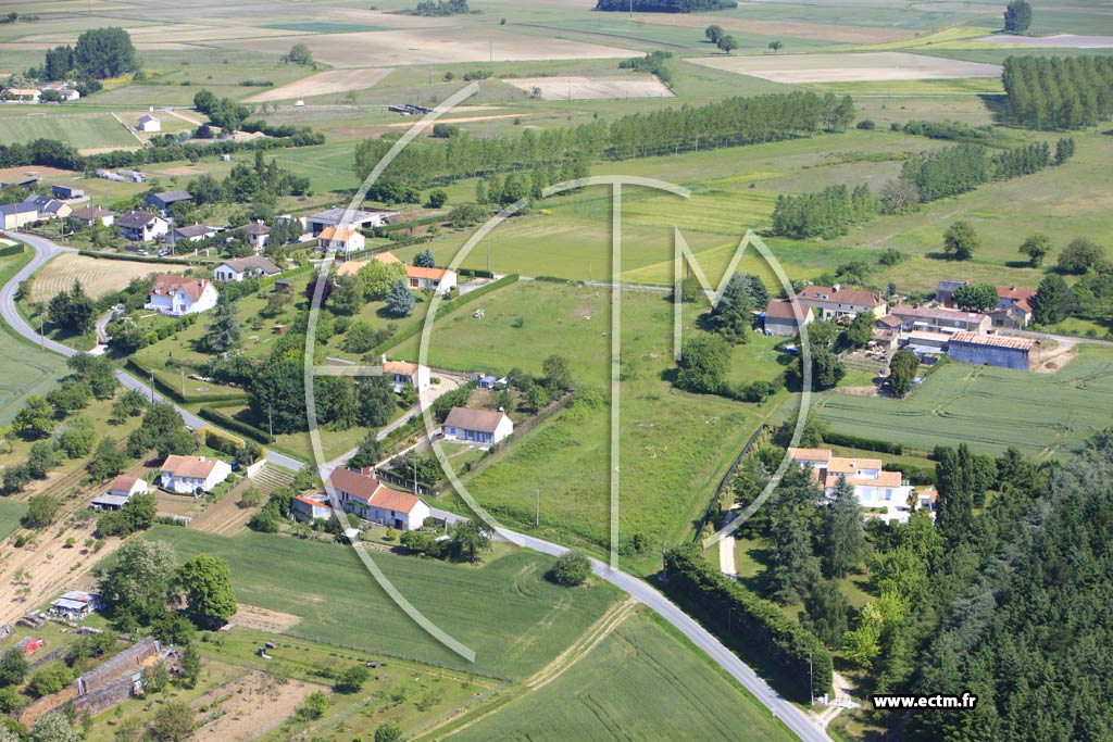 Photo arienne de Saint-Genest-d'Ambire