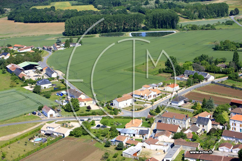 Photo arienne de Saint-Genest-d'Ambire