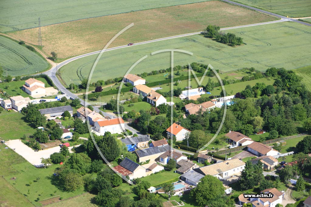 Photo arienne de Saint-Georges-ls-Baillargeaux (Champ de Gain)