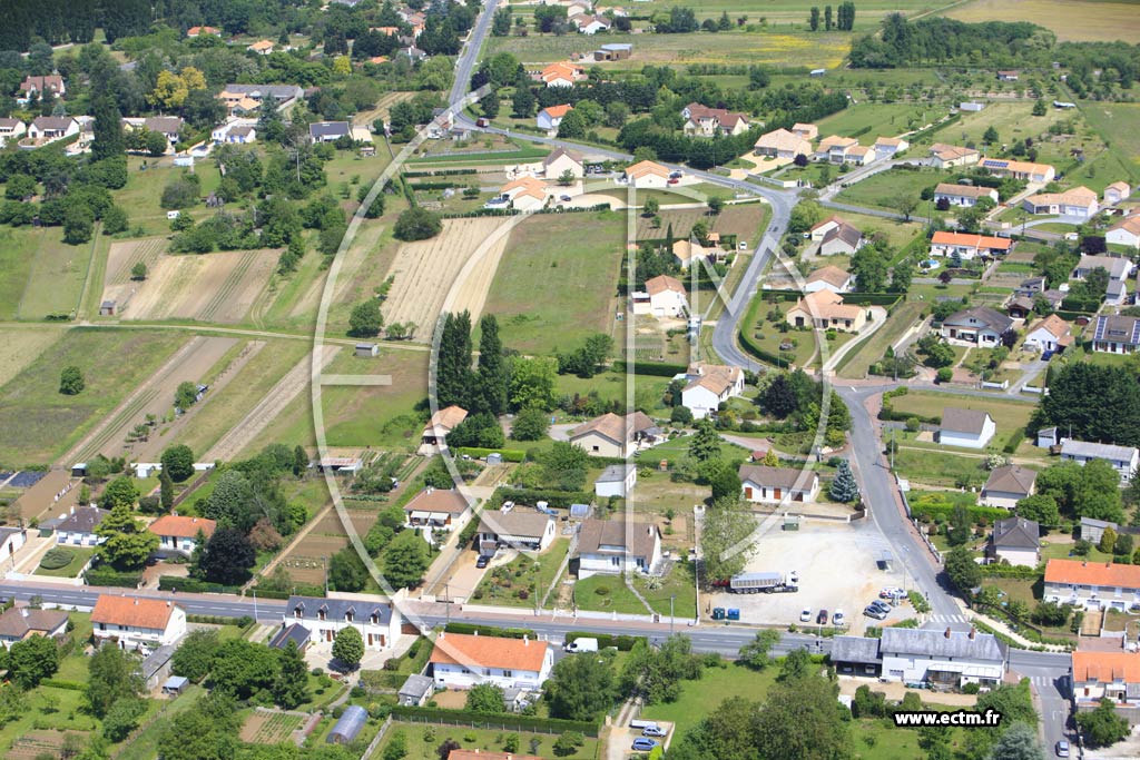 Photo arienne de Thur (Besse)