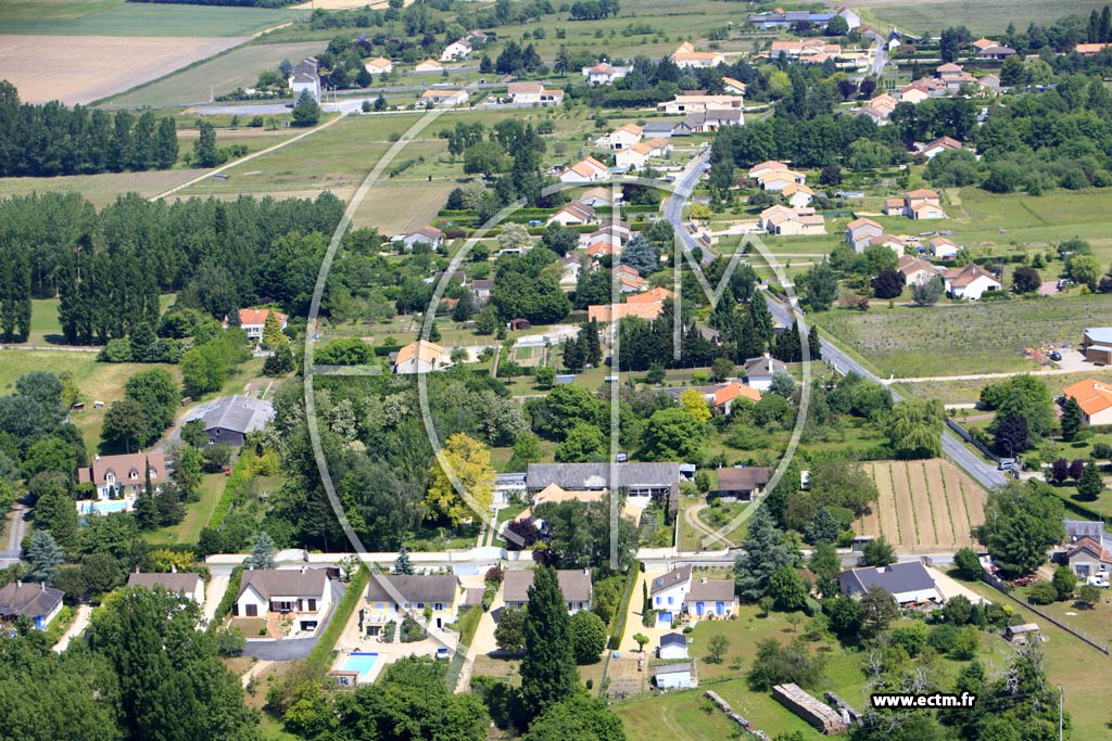 Photo arienne de Thur (Besse)
