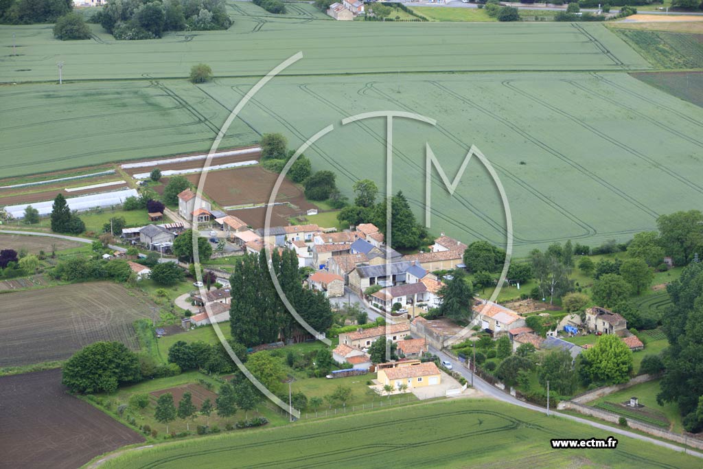 Photo arienne de Vendeuvre-du-Poitou