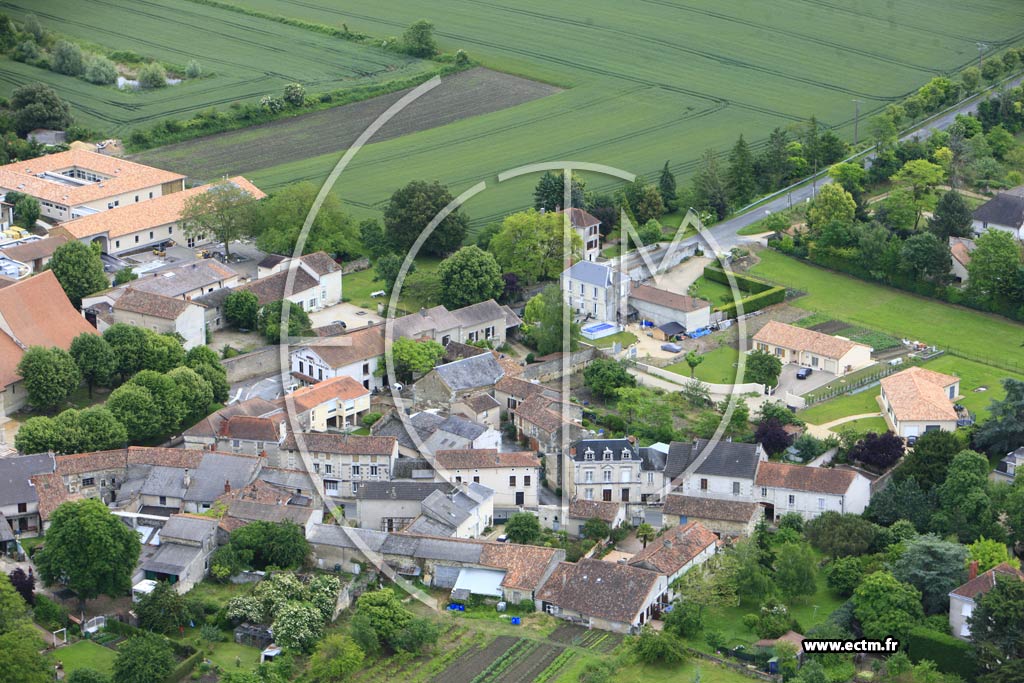 Photo arienne de Vendeuvre-du-Poitou