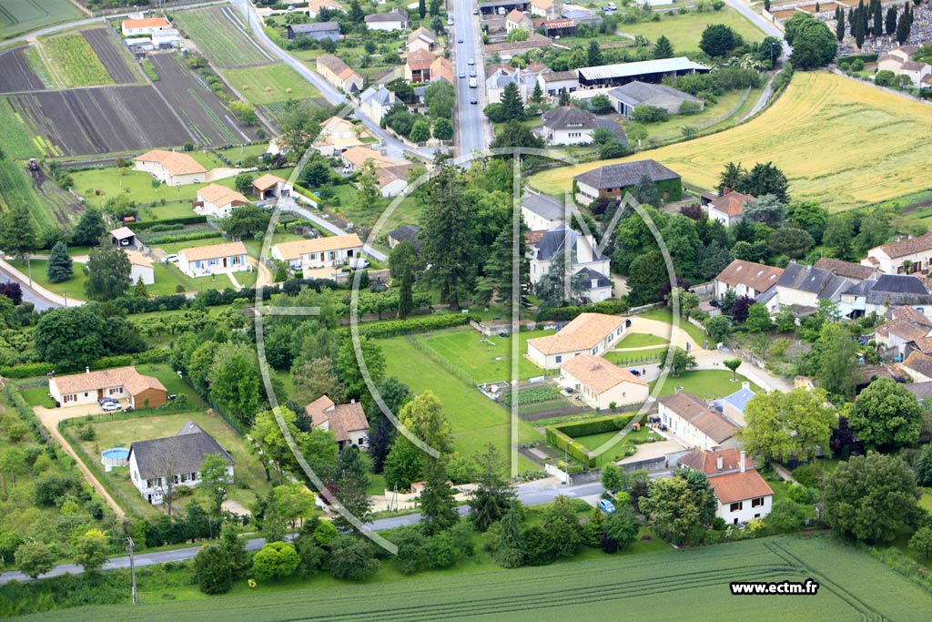 Photo arienne de Vendeuvre-du-Poitou