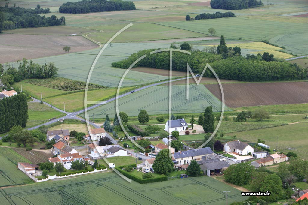 Photo arienne de Vendeuvre-du-Poitou (La Boutinire)