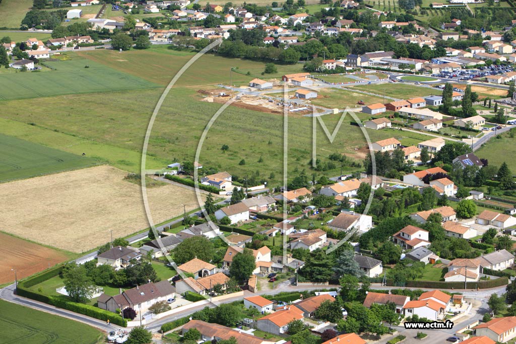 Photo arienne de Vouneuil-sous-Biard (La Jarrie)