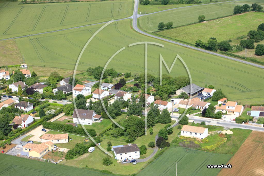 Photo arienne de Vouneuil-sous-Biard (Pouzioux)