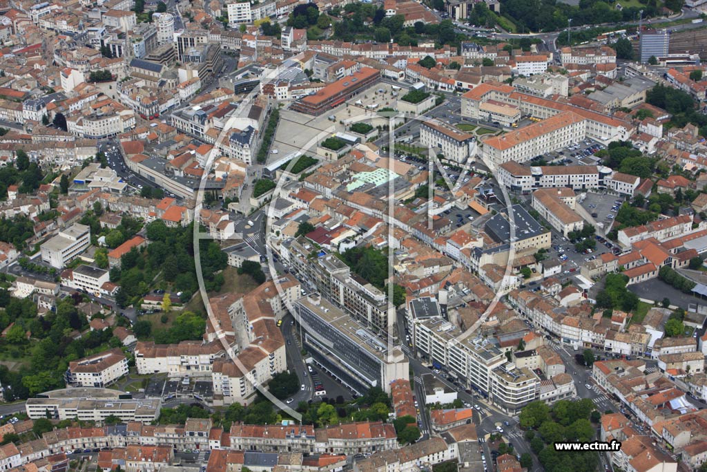 Photo arienne de Angoulme (Champ de Mars-Bussatte)