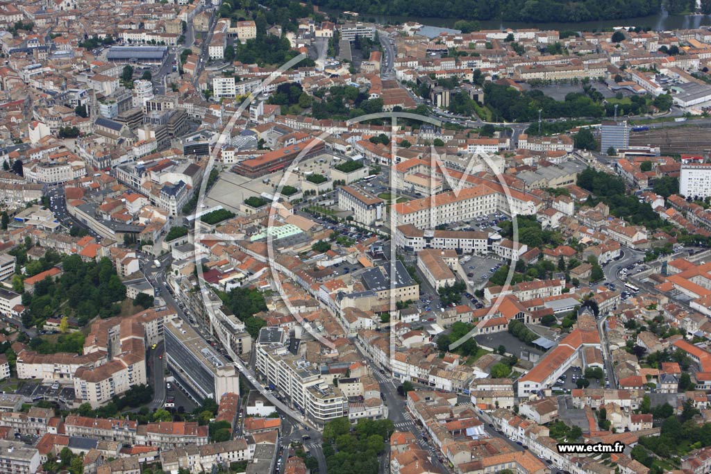 Photo arienne de Angoulme (Champ de Mars-Bussatte)