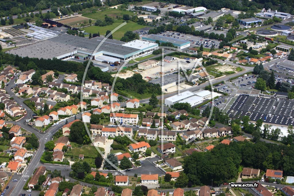 Photo arienne de Angoulme (Garenne)