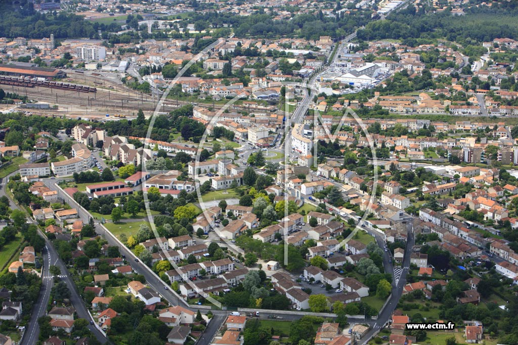 Photo arienne de Angoulme (La Madeleine)