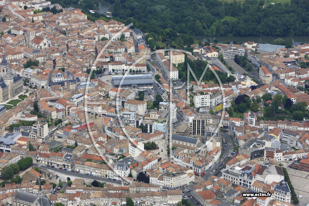 Photo arienne de Angoulme (Plateau)