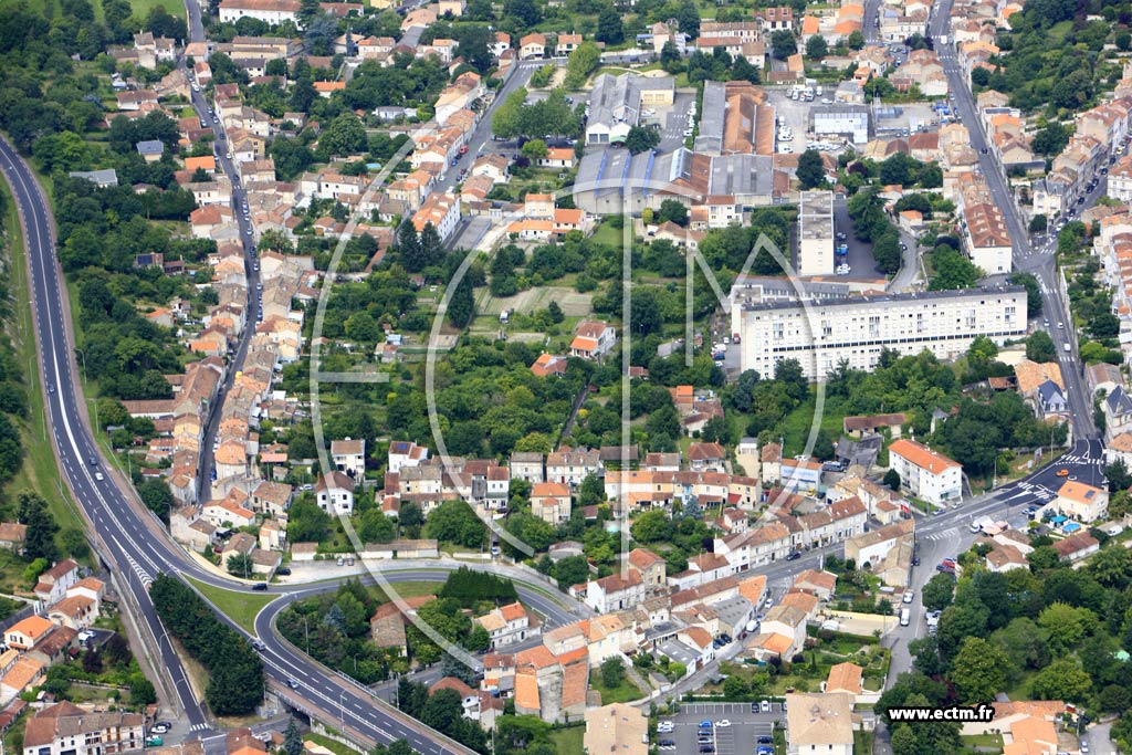 Photo arienne de Angoulme (Plateau)
