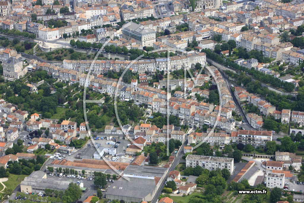 Photo arienne de Angoulme (Plateau)