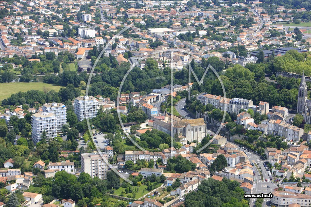 Photo arienne de Angoulme (Sillac-Saint-Ausone)