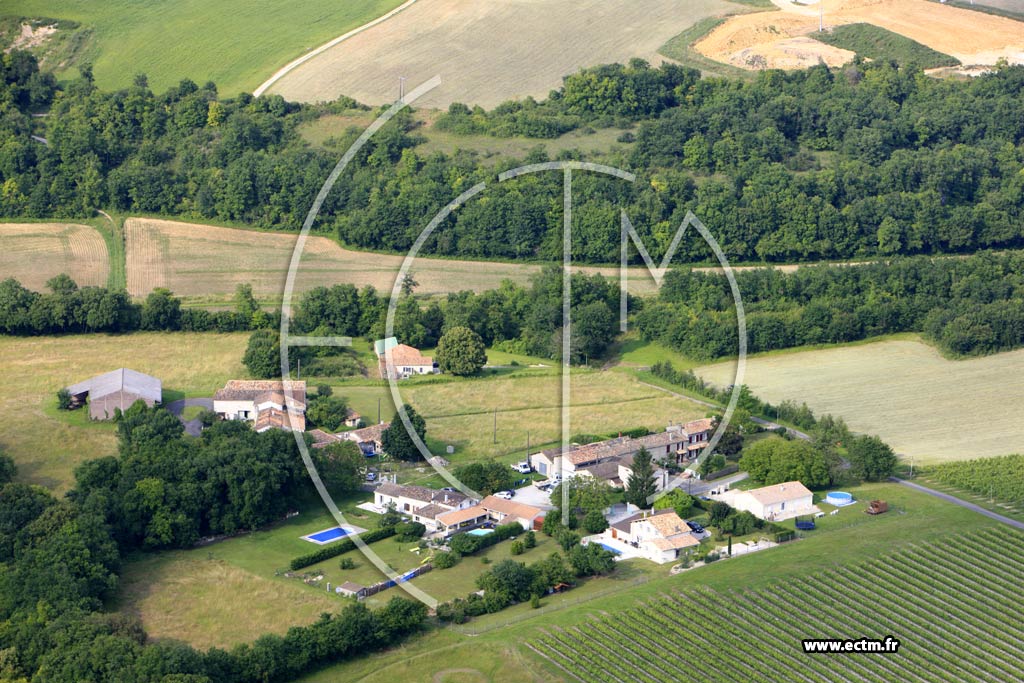 Photo arienne de Claix (L'Eglise de Claix)
