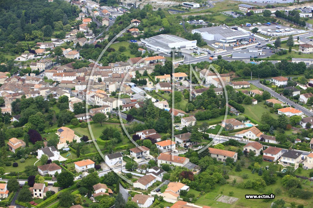 Photo arienne de Gond-Pontouvre (Centre et Est)