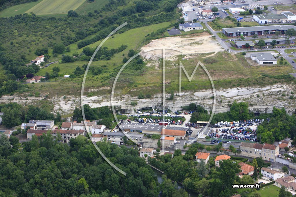 Photo arienne de Gond-Pontouvre (Centre et Est)