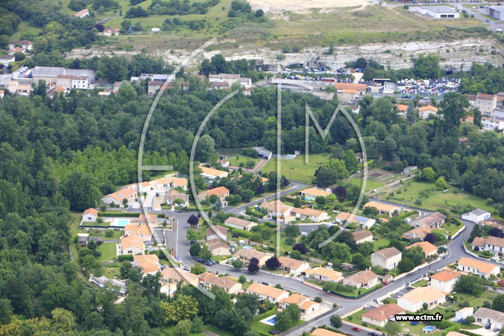 Photo arienne de Gond-Pontouvre (Centre et Est)