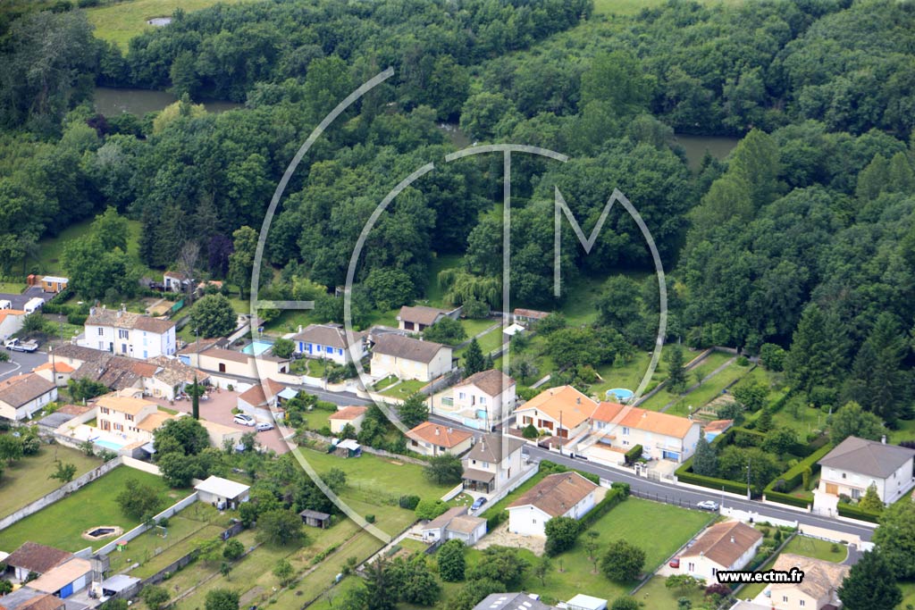 Photo arienne de Gond-Pontouvre (Ouest et Sud)