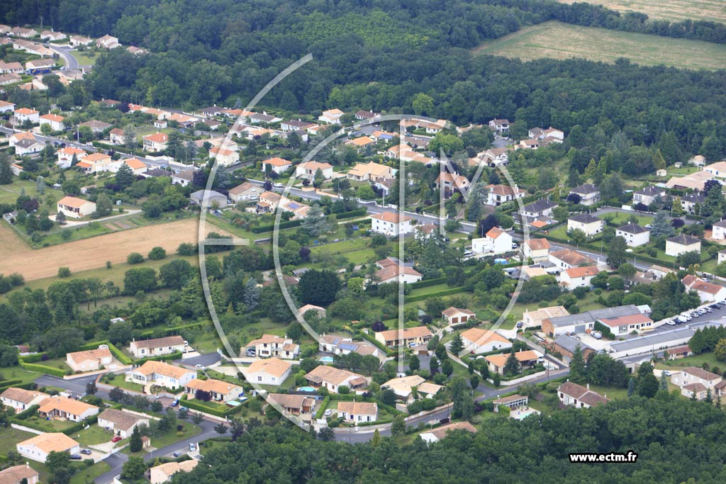 Photo arienne de L'Isle-d'Espagnac (Genvrire)