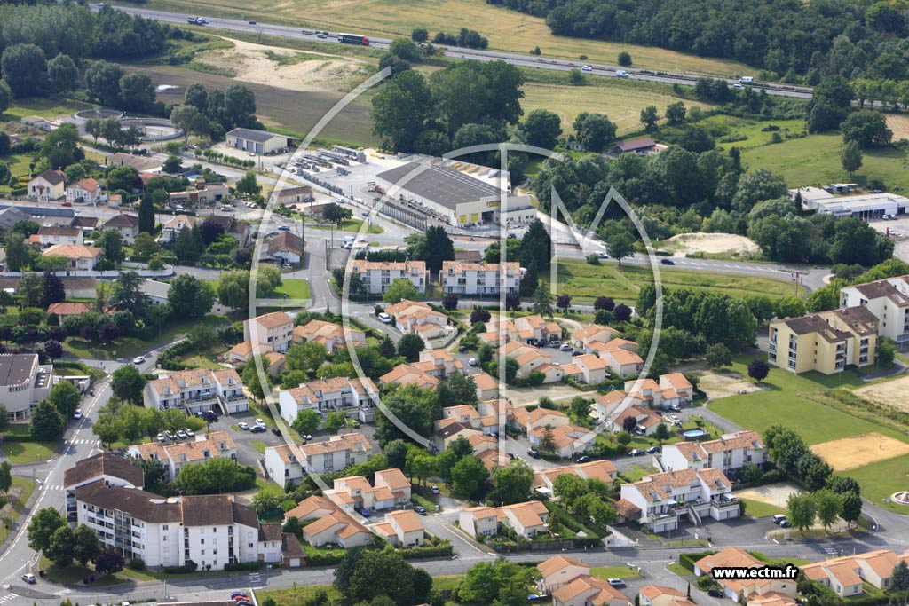Photo arienne de La Couronne (Abbaye)