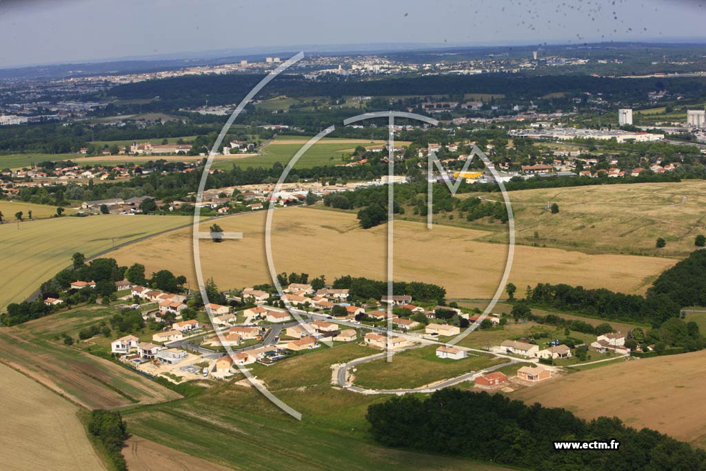 Photo arienne de La Couronne (Les Courtes)