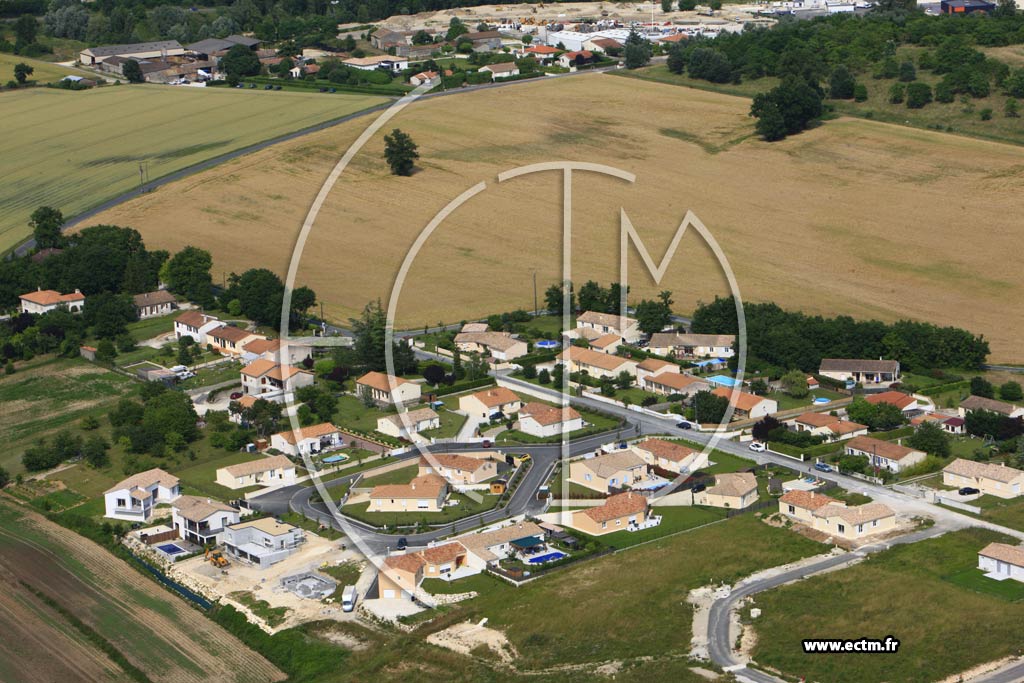 Photo arienne de La Couronne (Les Courtes)