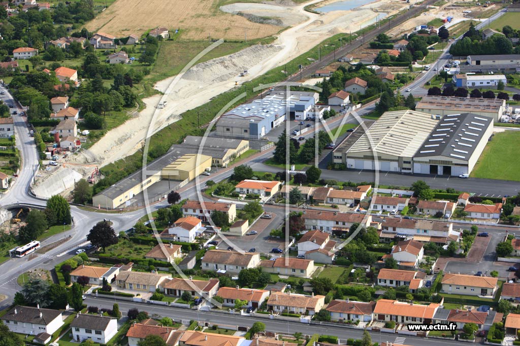 Photo arienne de La Couronne (Stade)