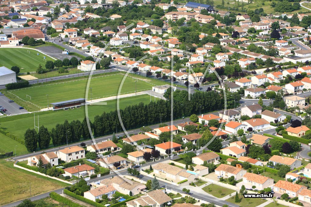 Photo arienne de La Couronne (Stade)