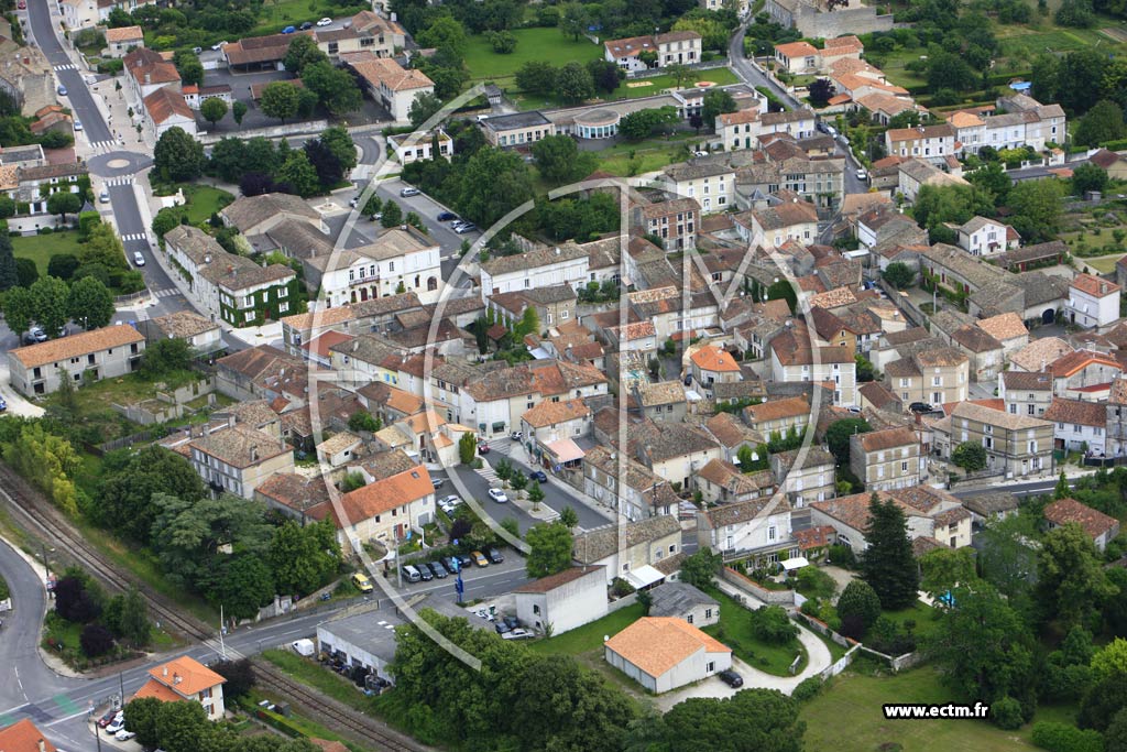 Photo arienne de Magnac-sur-Touvre