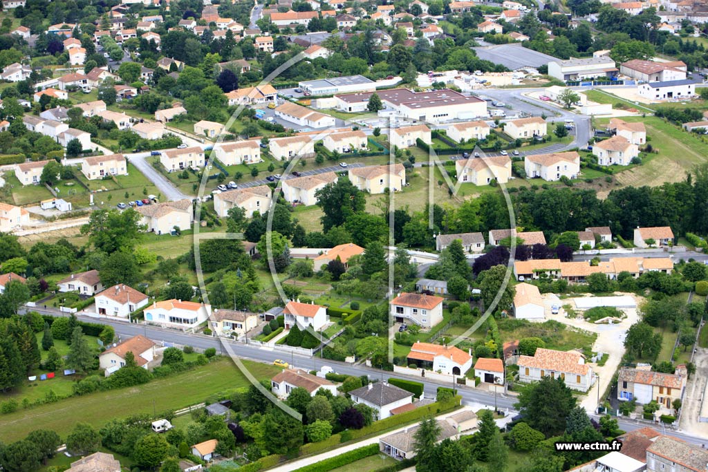 Photo arienne de Magnac-sur-Touvre (Bellevue)