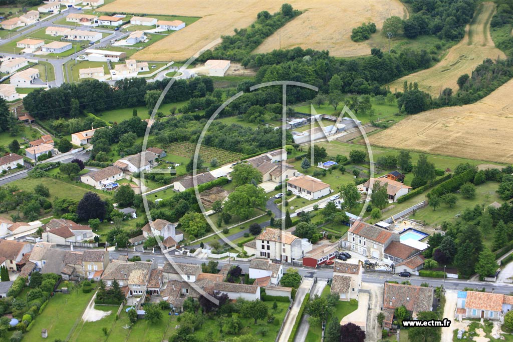Photo arienne de Magnac-sur-Touvre (Bellevue)