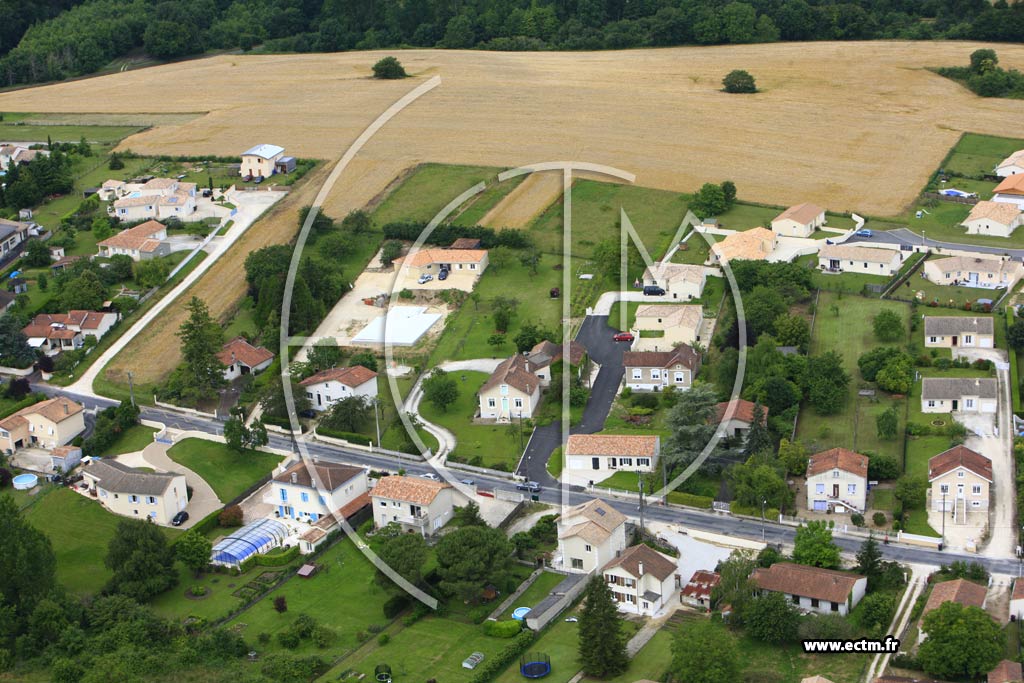 Photo arienne de Magnac-sur-Touvre (Bellevue)