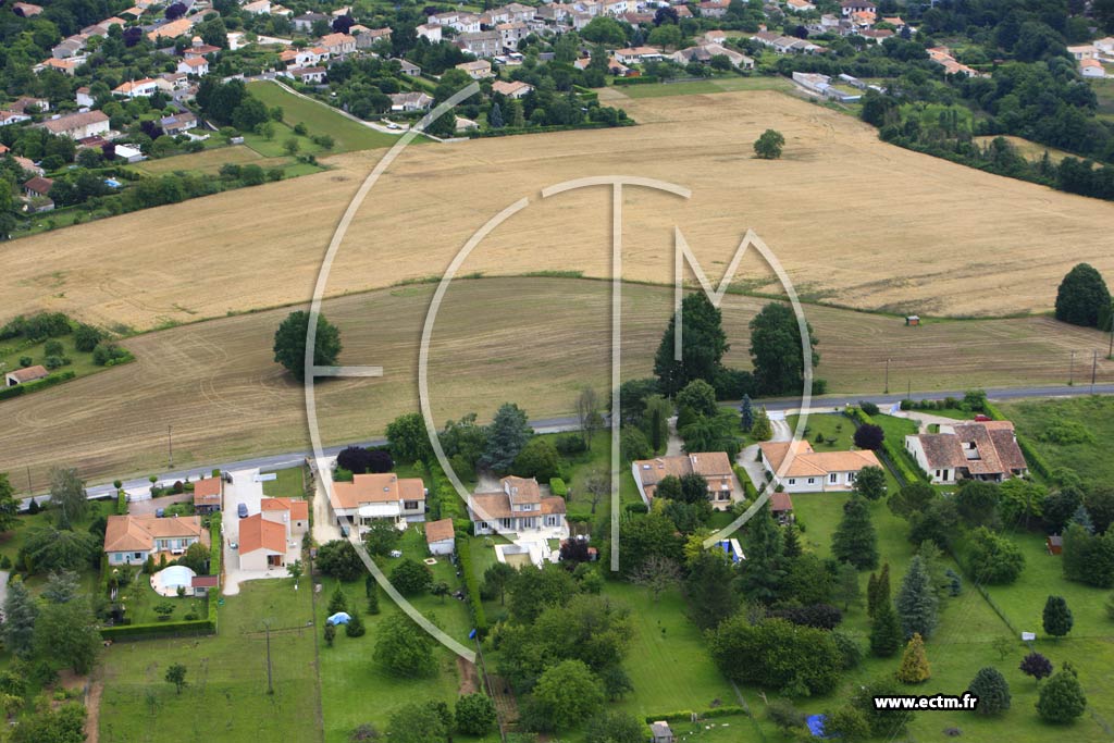 Photo arienne de Magnac-sur-Touvre (Bellevue)