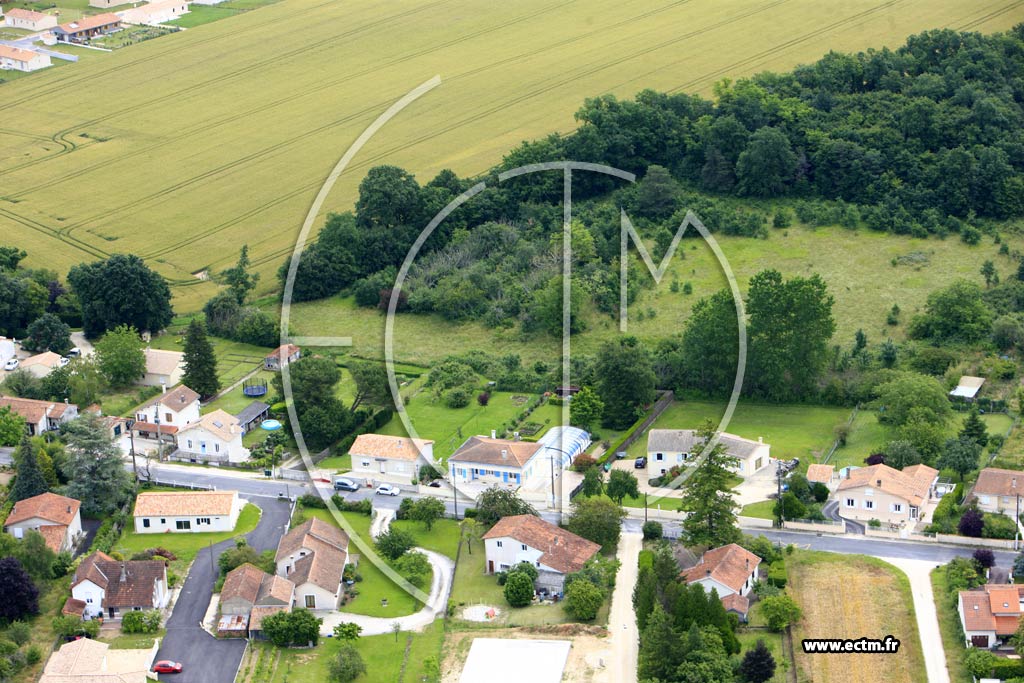 Photo arienne de Magnac-sur-Touvre (Bellevue)