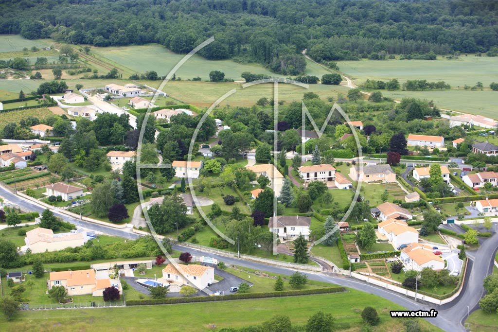 Photo arienne de Magnac-sur-Touvre (Bussac)