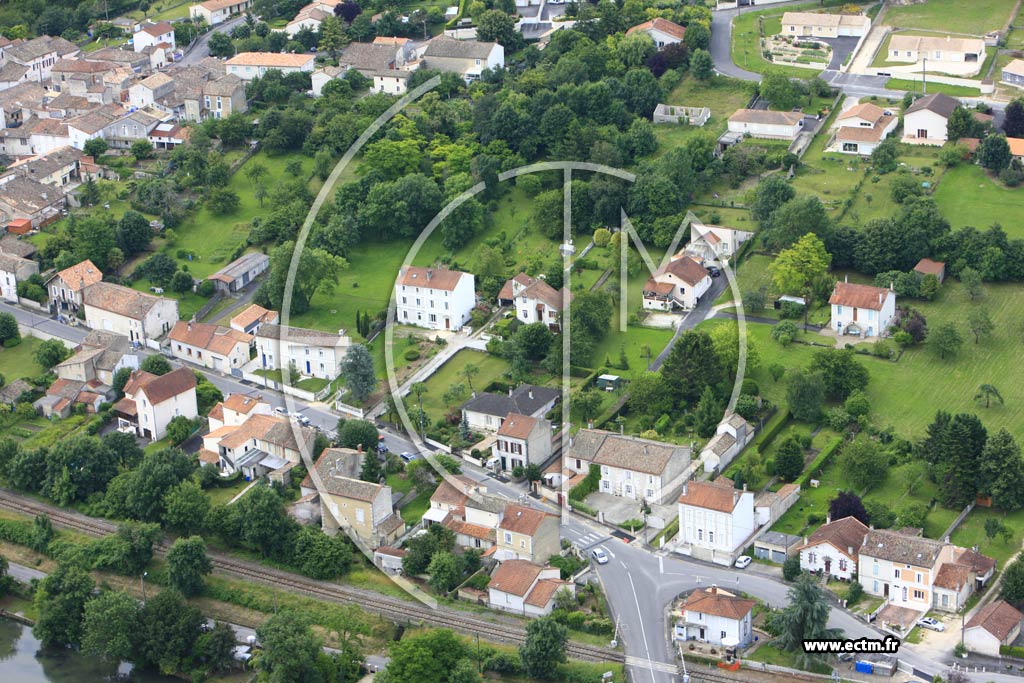 Photo arienne de Magnac-sur-Touvre (Relette)
