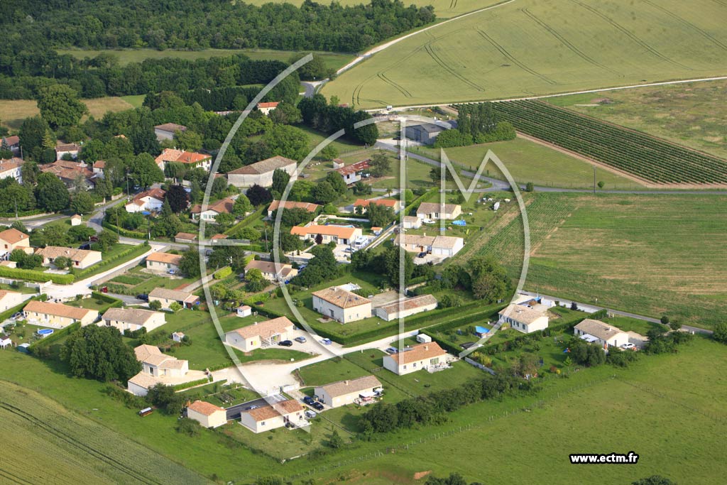 Photo arienne de Mouthiers-sur-Bome (Les Naulets)