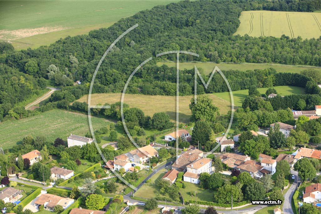 Photo arienne de Mouthiers-sur-Bome (Les Naulets)